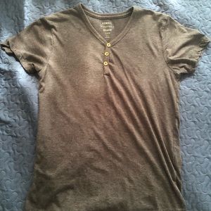 Black Men’s Henley